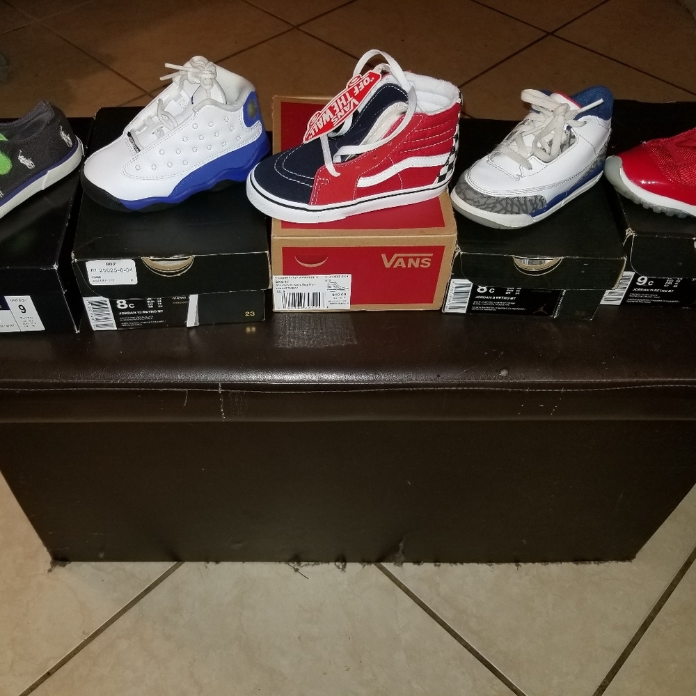 Boys jordan Lot
